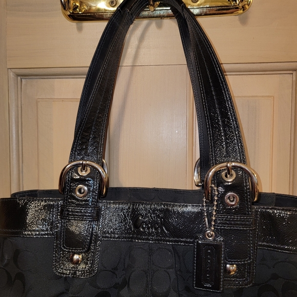 Coach Purse Tote Black Signature C Tote bag leather handles and trim - Picture 4 of 16